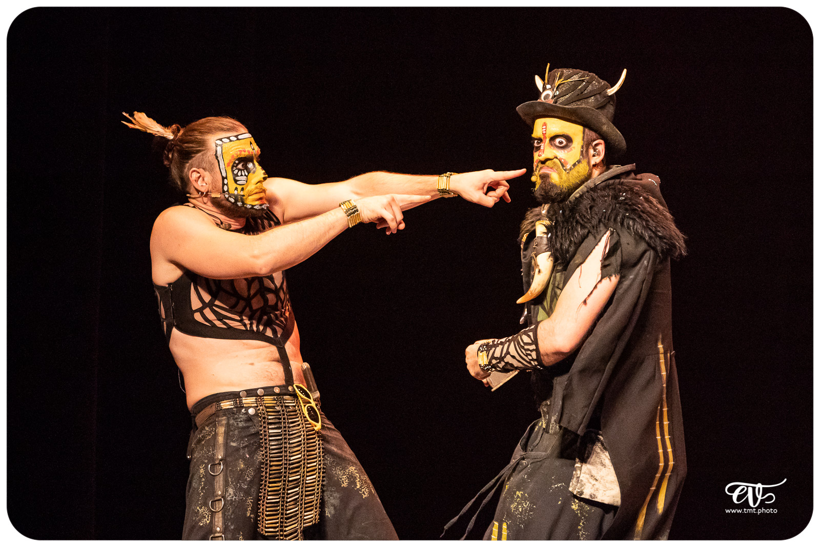 THE PRIMITALS (YLLANA & PRIMITAL BROTHERS)